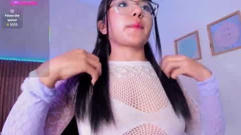 foxy_kylie online show from November 29, 2025, 8:01 pm