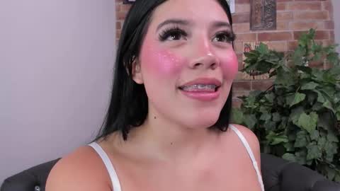 Snapshot of foxy_loren chatting on March 20, 2026, 1:27 pm Loren online show from March 20, 2026, 1:27 pm