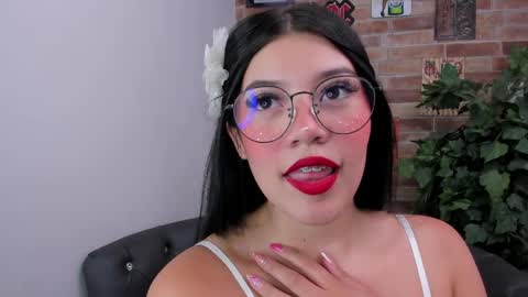 Snapshot of foxy_loren chatting on April 8, 2026, 11:10 am Loren online show from April 8, 2026, 11:10 am
