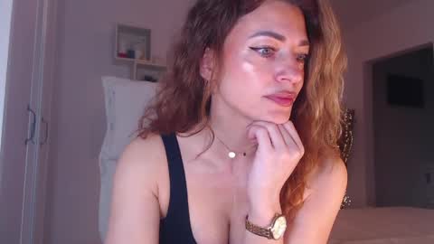Adela - Single mom. 40 y online show from March 30, 2026, 6:36 am