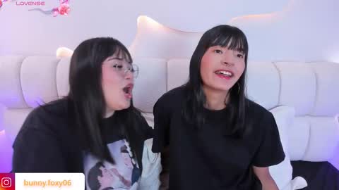 FOXY AND BUNNY online show from March 26, 2026, 6:08 am