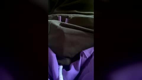 foxyhillx online show from July 15, 2026, 10:15 pm