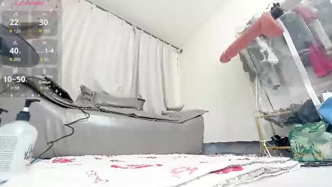 yiyi online show from February 24, 2026, 11:52 am