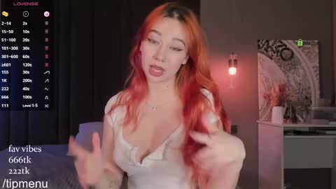 foxylovesyou online show from March 6, 2025, 9:03 am