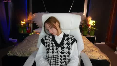 Maya online show from April 20, 2026, 1:14 pm