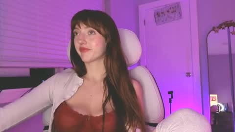 Snapshot of foxyredddd chatting on February 9, 2026, 2:48 am beautiful blair online show from February 9, 2026, 2:48 am