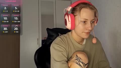 Kate online show from November 19, 2025, 8:14 am