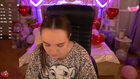 Snapshot of foxyshyyy chatting on February 16, 2025, 12:54 pm Inna online show from February 16, 2025, 12:54 pm