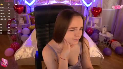 Snapshot of foxyshyyy chatting on February 23, 2025, 9:55 am Inna online show from February 23, 2025, 9:55 am