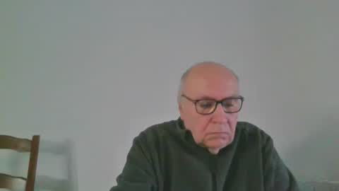 Snapshot of fra94 chatting on February 18, 2025, 2:27 pm fra94 online show from February 18, 2025, 2:27 pm