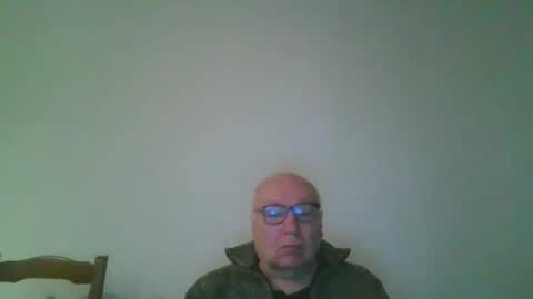 Snapshot of fra94 chatting on March 4, 2026, 5:35 am fra94 online show from March 4, 2026, 5:35 am