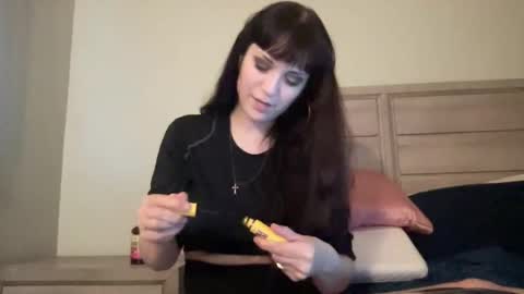 Angel online show from November 15, 2025, 11:21 pm