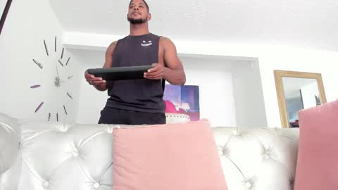 IM FRAIDER online show from February 14, 2025, 5:36 pm