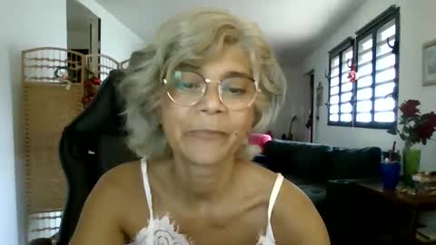 francelune online show from December 7, 2024, 8:33 am