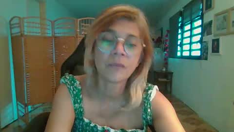 francelune online show from January 6, 2026, 2:21 pm