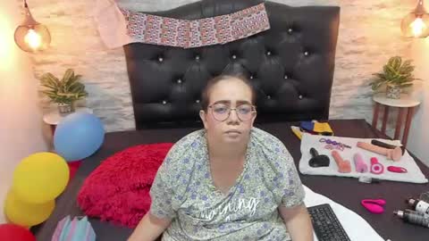Snapshot of francesca_bbw chatting on July 1, 2026, 1:51 am online show from July 1, 2026, 1:51 am
