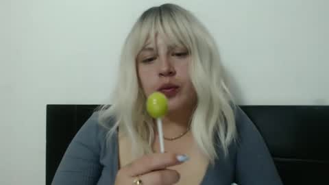 Francesca online show from February 19, 2025, 12:35 am