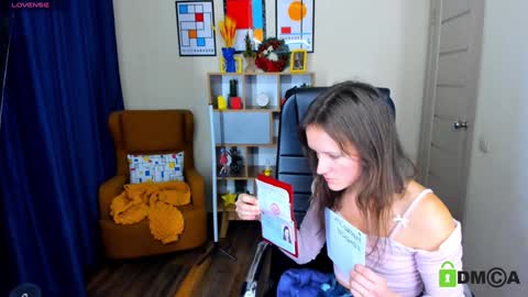 Fran online show from January 10, 2025, 10:39 am