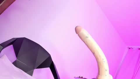 francesca online show from March 1, 2026, 11:01 am