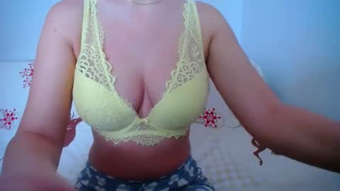 franceskcaa online show from January 3, 2025, 9:15 am