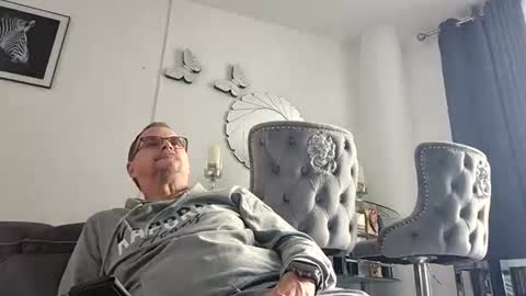 Snapshot of franciscomalin chatting on July 3, 2026, 7:48 am franciscomalin online show from July 3, 2026, 7:48 am