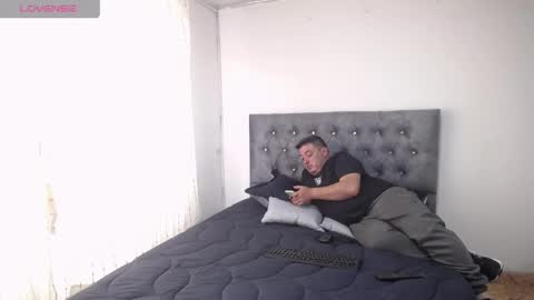 Juan online show from April 23, 2026, 8:11 pm