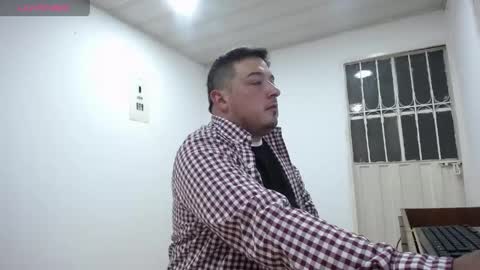 Juan online show from April 25, 2026, 1:08 am