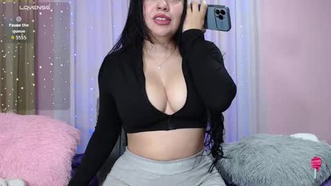 Karla online show from December 2, 2025, 10:27 pm