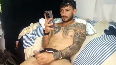 Snapshot of frankdanielsmolano chatting on July 14, 2026, 2:05 am frankdanielsmolano online show from July 14, 2026, 2:05 am