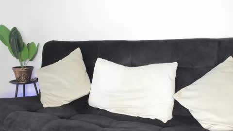 frank online show from December 3, 2025, 9:35 pm