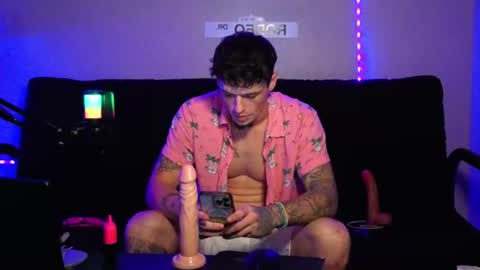 Franco online show from November 14, 2025, 3:38 am