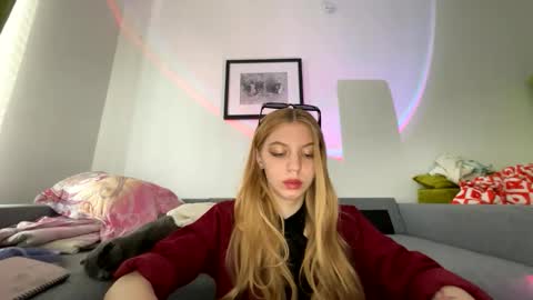 franny_fresh online show from February 26, 2026, 10:47 am