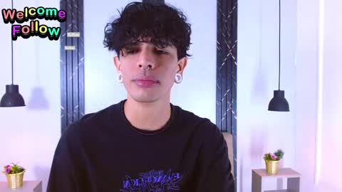 Franvill trato online show from September 23, 2025, 7:28 pm