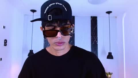 Franvill trato online show from March 5, 2026, 7:21 pm