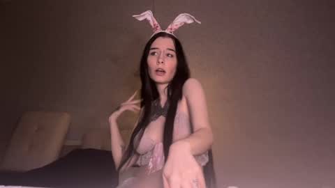 mistress Bastet and  mintcola online show from February 3, 2025, 6:28 pm