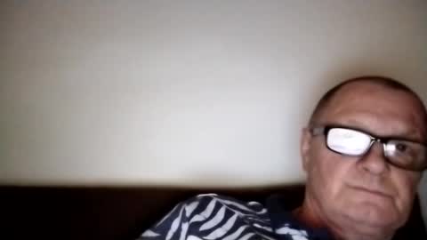 Wolfi online show from September 11, 2025, 7:52 am