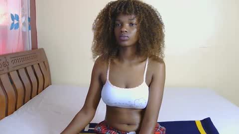 Nessa-Independent model online show from February 26, 2025, 8:48 am