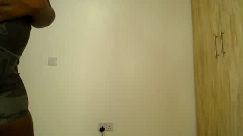 Snapshot of freaky_ass chatting on July 17, 2026, 10:36 pm Berry online show from July 17, 2026, 10:36 pm