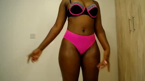Snapshot of freaky_ass chatting on July 26, 2026, 10:38 pm Berry online show from July 26, 2026, 10:38 pm