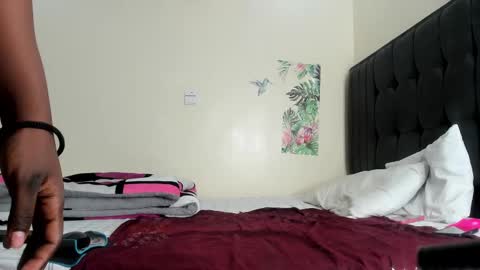 Sandra online show from February 21, 2025, 9:02 am