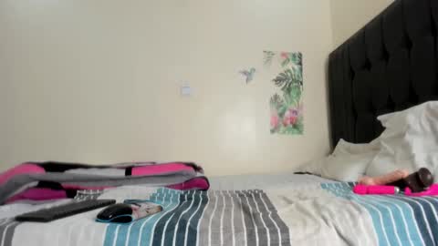 Sandra online show from March 3, 2025, 4:14 am