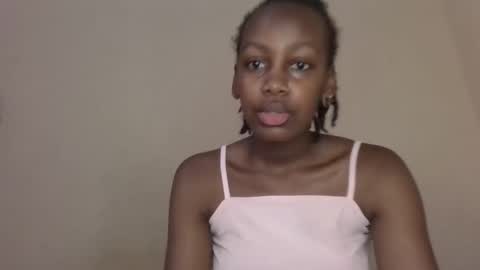 freaky_beauty online show from May 9, 2026, 12:21 pm