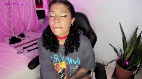 Lia Gomez online show from February 8, 2025, 2:15 am