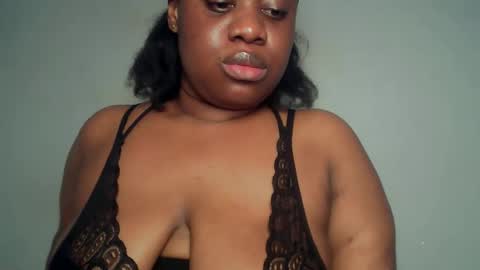 Snapshot of freaky_slut5 chatting on April 25, 2026, 1:52 pm freaky slut5 online show from April 25, 2026, 1:52 pm