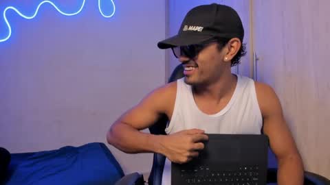 valeria online show from April 6, 2026, 1:14 am