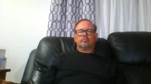 Snapshot of freddieknuck chatting on June 10, 2026, 4:45 am Just Fred online show from June 10, 2026, 4:45 am