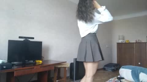 Mia online show from October 2, 2025, 11:39 am