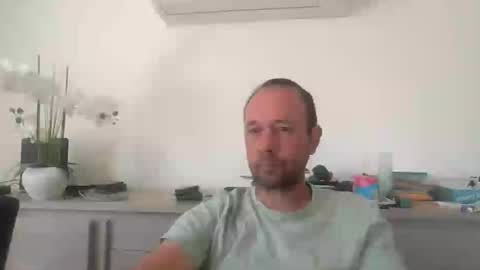 fredodu41 online show from May 27, 2026, 11:29 am
