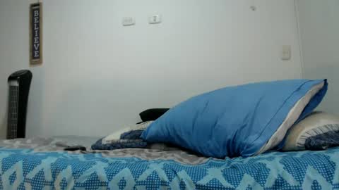 Snapshot of fredy_hunks chatting on July 4, 2026, 6:03 pm Fredy online show from July 4, 2026, 6:03 pm