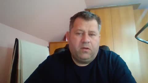 freeboy80180 online show from December 8, 2024, 1:14 pm